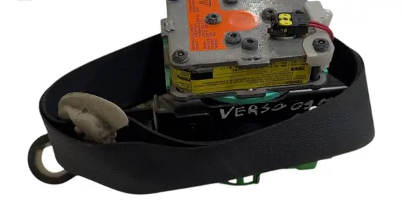 Toyota Corolla Verso AR10 Front seatbelt 732200F050 502WC3V172