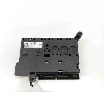 Audi Q7 4M Current control relay 4M0941828H