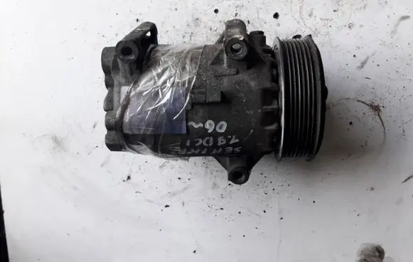 Renault Scenic II - Grand scenic II Air conditioning (A/C) compressor (pump) 01140554