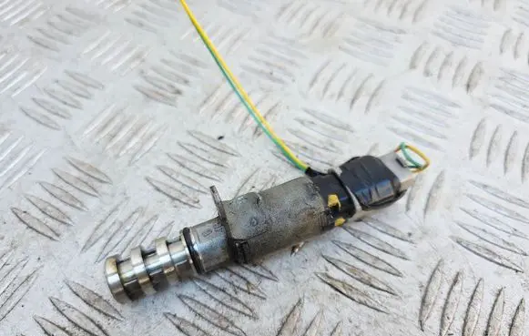 Infiniti QX60 L50 Camshaft vanos timing valve 