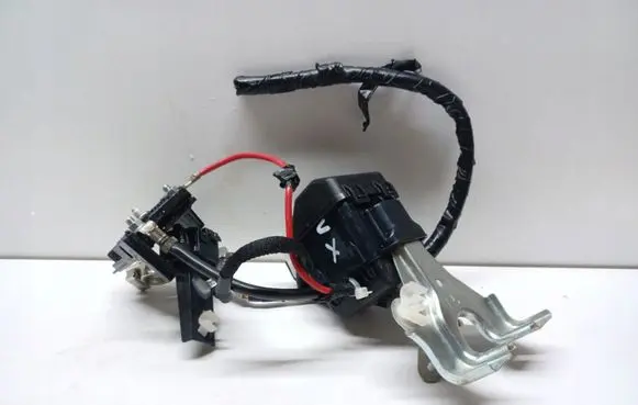Lexus UX Positive cable (battery) 