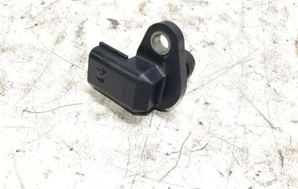 Volvo V70 Camshaft speed sensor 8658495 1170080902