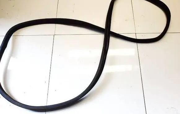 Mercedes-Benz ML W164 Rubber seal front coupe door a1646900198