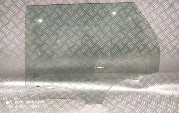 Ford Focus Sliding door window/glass BM51N25713A