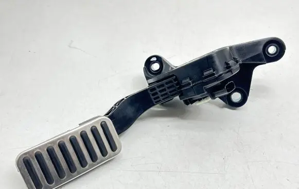 KIA Niro Accelerator throttle pedal 32728-AT900 32700AT910 RJLA0011