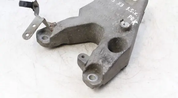 BMW X3 F25 Engine mounting bracket 6784827