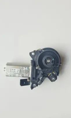 Audi A8 S8 D4 4H Front door soft close latching motor 4F0837059
