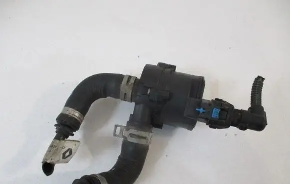 Renault Trafic III (X82) Water pump 0392023219