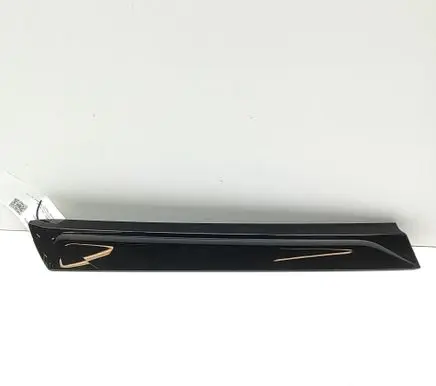 Audi Q7 4M Tailgate trim 4M0854872