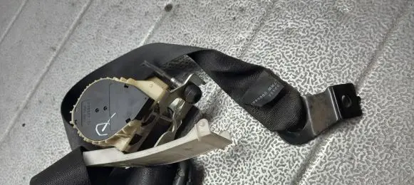 Opel Astra G Front seatbelt