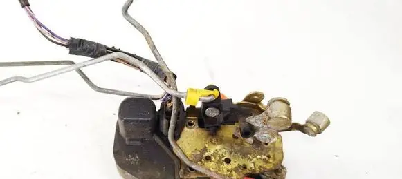 Jeep Cherokee Front door lock
