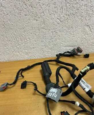 Land Rover Discovery 5 Front door wiring loom HY3214630 1874