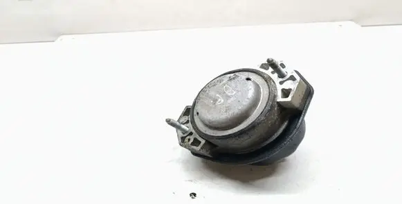 BMW 7 E65 E66 Engine mount bracket 677918 22116771918