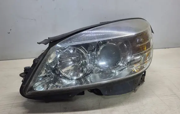 Mercedes-Benz C W204 Headlight/headlamp A2048208561