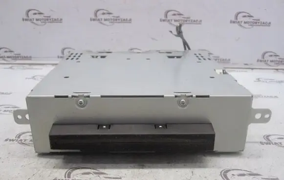 Radio/CD/DVD/GPS head unit