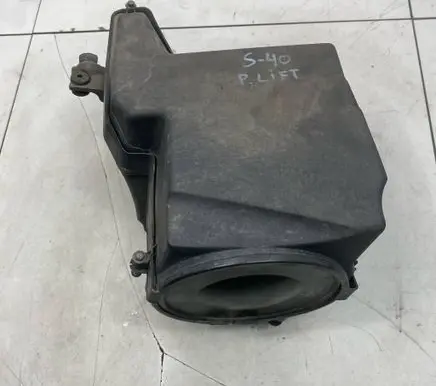 Volvo C30 Air filter box 7M519600AF 72130376 991604101735