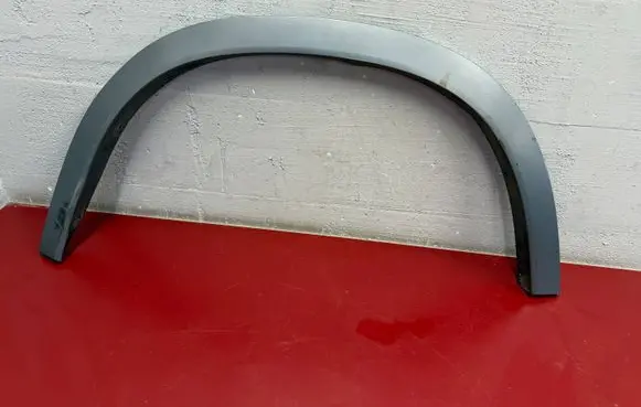 BMW X1 U11 Rear arch trim 5A01688 5A3C8D6 51775A01688