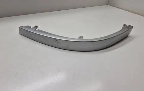 BMW 7 E65 E66 Rear/tail light trim molding 7155446
