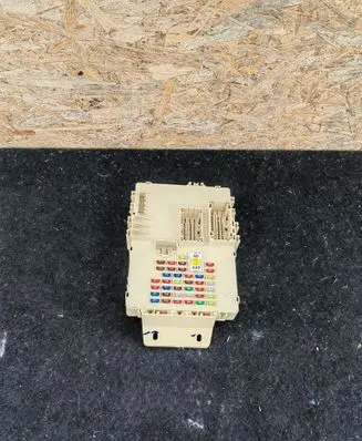 Hyundai i40 Fuse module 919503Z021