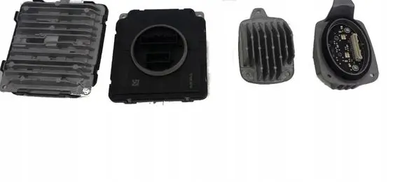 Volvo XC40 Headlight ballast module Xenon PRZETWORNICA2440