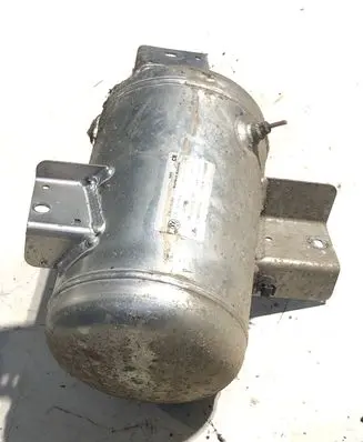 Volkswagen Phaeton Air suspension tank/reservoir 3D0616201 15158000142