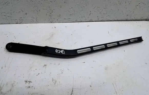 Mercedes-Benz C W203 Front wiper blade arm A2038202544
