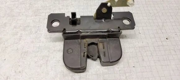 Volkswagen Touareg I Tailgate/trunk/boot lock/catch/latch 7L6827505