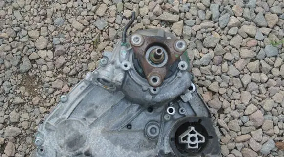 BMW X3 F25 Gearbox transfer box case 7636180