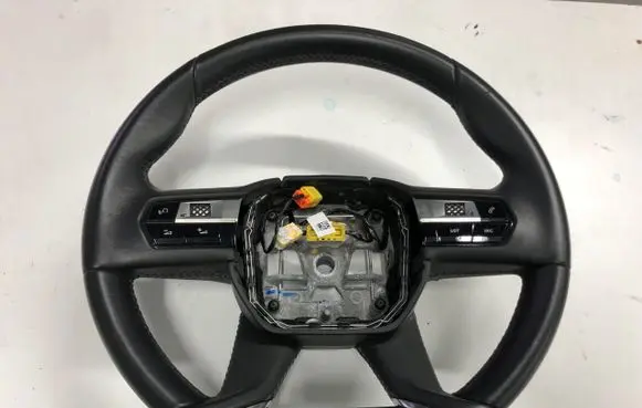 Citroen DS7 Crossback Steering wheel