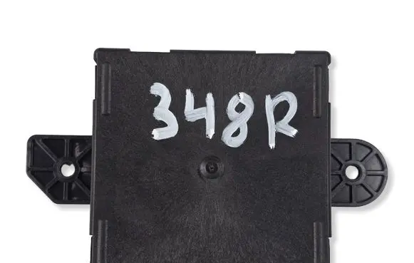 Dodge Challenger Door control unit/module 68569348AA P68569348AA