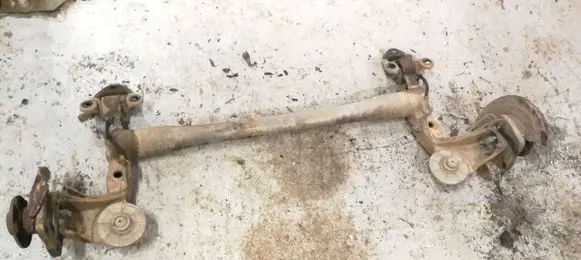 Opel Astra H Rear axle beam 