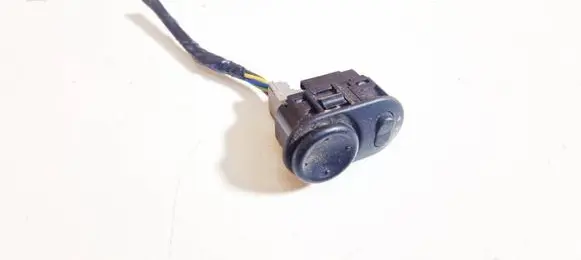 Opel Zafira A Wing mirror switch 09226861 2622t