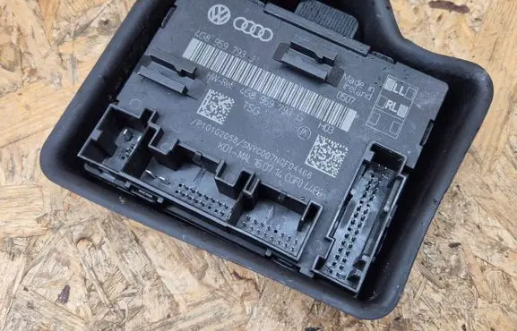 Audi A6 S6 C7 4G Door control unit/module 4G8959793J 4G8959793G P10102058