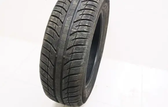 Toyota Yaris R15 winter tire 18560R1584H SNOWPROXS943