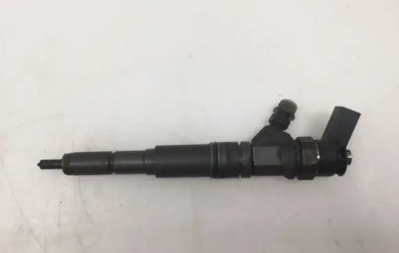 Fuel injector