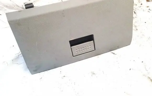 Chrysler Sebring (ST-22 - JR) Glove box 1000229k 1000232g