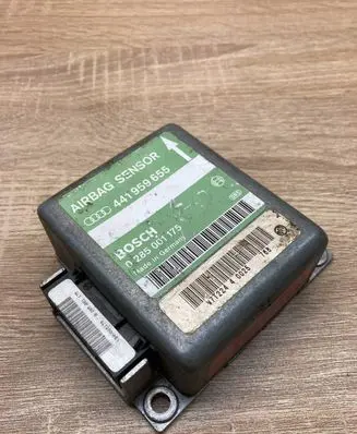 Audi 80 90 S2 B4 Airbag control unit/module 441959655 0285001175