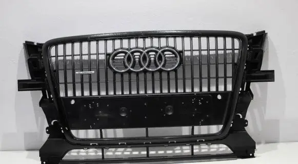 Audi Q5 SQ5 Front bumper upper radiator grill 8R0853651