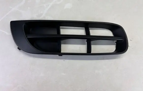 Skoda Fabia Mk2 (5J) Front bumper lower grill 5J0807368 K3413