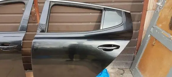 KIA Stinger Rear door BRAK