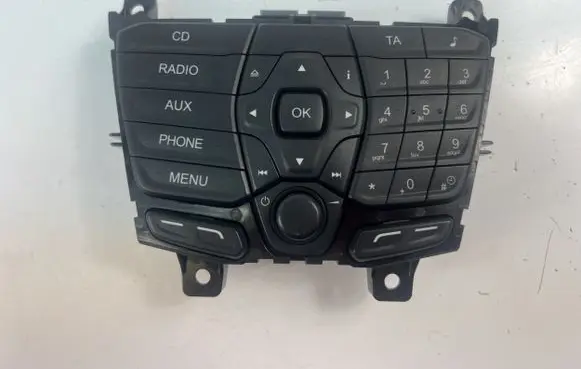 Head unit multimedia control