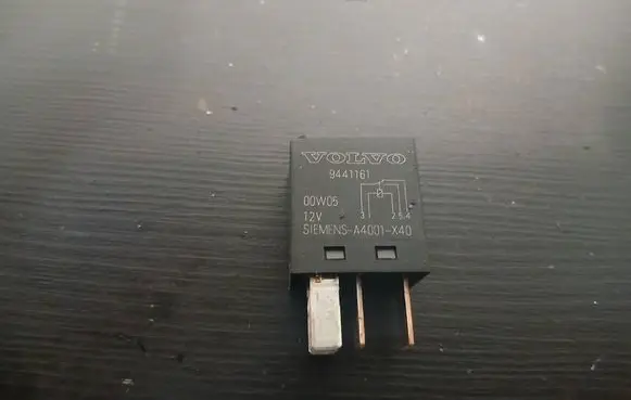 Volvo XC90 Other relay 9441161 00W05 A4001X40