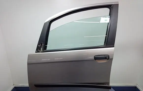Fiat Idea Front door