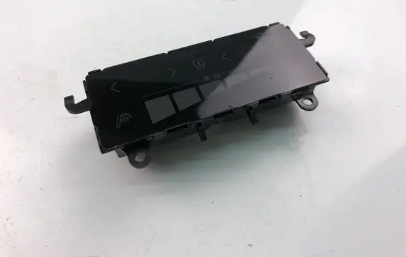 Volvo V70 Climate control unit P31674023