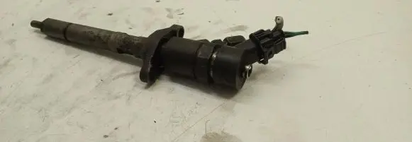 Ford Focus C-MAX Fuel injector 0445110188