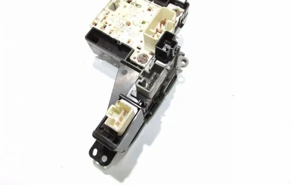 Toyota Yaris Hazard light switch 758292