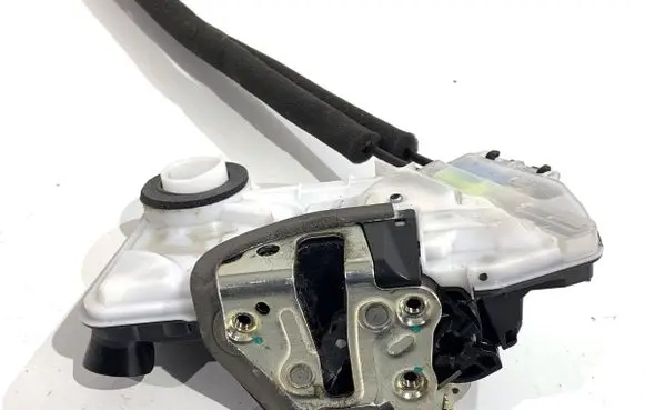 Toyota C-HR I Front door lock