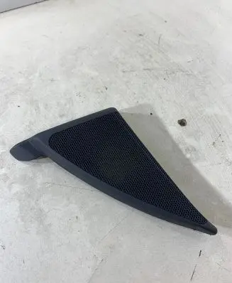 Mercedes-Benz C W203 Side speaker trim/cover A2037250394