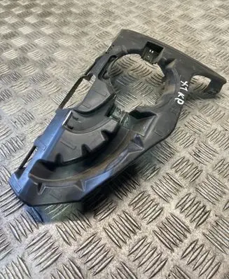 BMW 2 F46 Fog light bracket 8038063