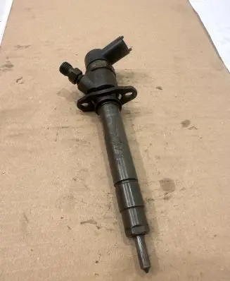Volvo V70 Fuel injector 0445110078